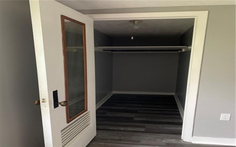 308-310 Pittsburgh, Connellsville, 15425, 2 Bedrooms Bedrooms, ,1 BathroomBathrooms,Lease,For Rent,Pittsburgh,1768622
