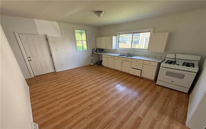 1218 Woodmont Ave, New Kensington, 15068, 3 Bedroom Bedrooms, ,1 BathroomBathrooms,Residential,For Sale,Woodmont Ave,1768639