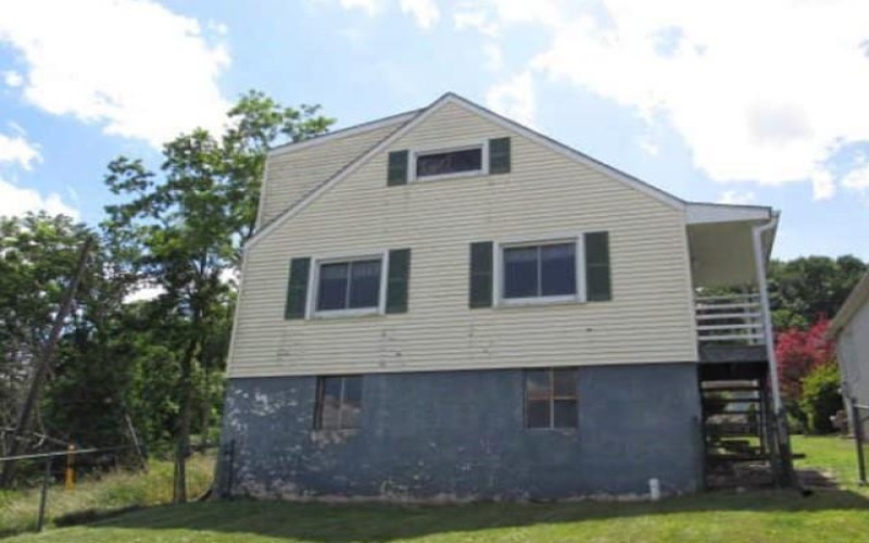 2345 Locust St, Greensburg, 15601, 4 Bedrooms Bedrooms, 6 Rooms Rooms,2 BathroomsBathrooms,Residential,For Sale,Locust St,1768655