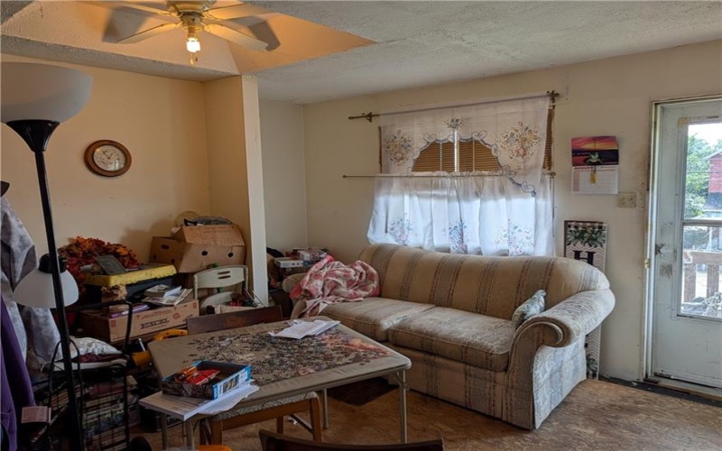 309 1st St, Vestaburg, 15368, 6 Bedrooms Bedrooms, 9 Rooms Rooms,2 BathroomsBathrooms,Residential,For Sale,1st St,1768658