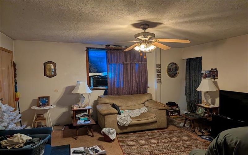 309 1st St, Vestaburg, 15368, 6 Bedrooms Bedrooms, 9 Rooms Rooms,2 BathroomsBathrooms,Residential,For Sale,1st St,1768658