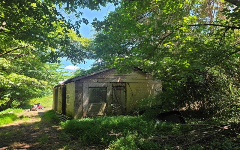 160 Derry Ridge Rd, Ligonier, 15658, 2 Bedrooms Bedrooms, ,1 BathroomBathrooms,Farm-acreage-lot,For Sale,House,Garage,Barn,Shed,Derry Ridge Rd,1768664