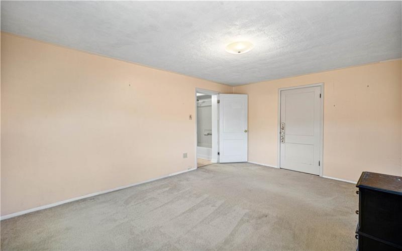 212 Center Ave, Mc Donald, 15057, 3 Bedrooms Bedrooms, 9 Rooms Rooms,1.1 BathroomsBathrooms,Residential,For Sale,Center Ave,1768404