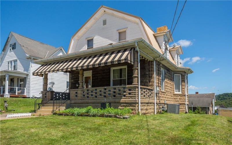 212 Center Ave, Mc Donald, 15057, 3 Bedrooms Bedrooms, 9 Rooms Rooms,1.1 BathroomsBathrooms,Residential,For Sale,Center Ave,1768404