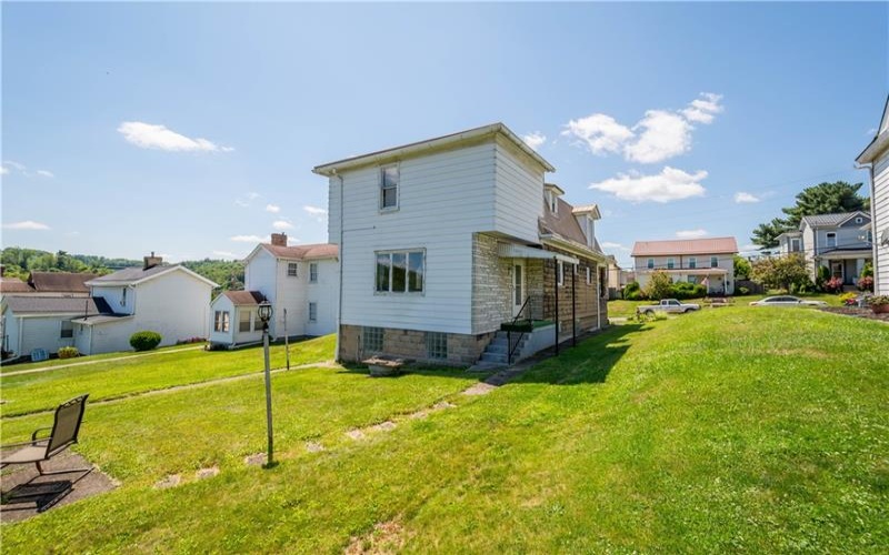 212 Center Ave, Mc Donald, 15057, 3 Bedrooms Bedrooms, 9 Rooms Rooms,1.1 BathroomsBathrooms,Residential,For Sale,Center Ave,1768404