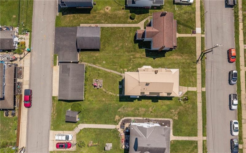 212 Center Ave, Mc Donald, 15057, 3 Bedrooms Bedrooms, 9 Rooms Rooms,1.1 BathroomsBathrooms,Residential,For Sale,Center Ave,1768404
