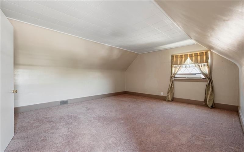 116 Schaffer Ave, Charleroi, 15022, 3 Bedrooms Bedrooms, 13 Rooms Rooms,2.1 BathroomsBathrooms,Residential,For Sale,Schaffer Ave,1768441