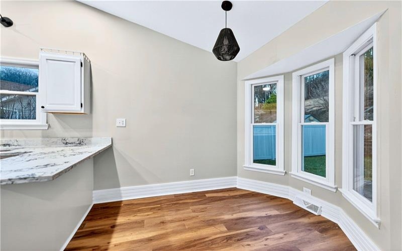 42 Norton Drive, Finleyville, 15332, 3 Bedrooms Bedrooms, 8 Rooms Rooms,2.1 BathroomsBathrooms,Residential,For Sale,Norton Drive,1753852
