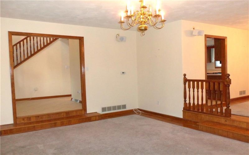 126 Surrey Drive, Canonsburg, 15317, 4 Bedrooms Bedrooms, 11 Rooms Rooms,4.1 BathroomsBathrooms,Residential,For Sale,Surrey Drive,1768429