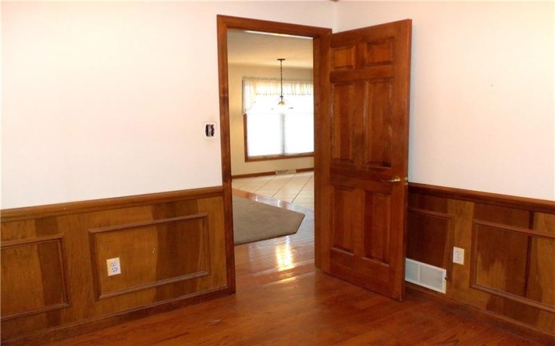 126 Surrey Drive, Canonsburg, 15317, 4 Bedrooms Bedrooms, 11 Rooms Rooms,4.1 BathroomsBathrooms,Residential,For Sale,Surrey Drive,1768429