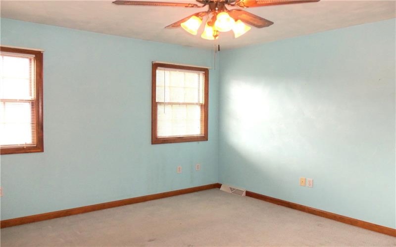 126 Surrey Drive, Canonsburg, 15317, 4 Bedrooms Bedrooms, 11 Rooms Rooms,4.1 BathroomsBathrooms,Residential,For Sale,Surrey Drive,1768429