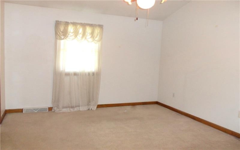 126 Surrey Drive, Canonsburg, 15317, 4 Bedrooms Bedrooms, 11 Rooms Rooms,4.1 BathroomsBathrooms,Residential,For Sale,Surrey Drive,1768429