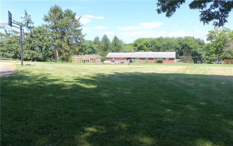 126 Surrey Drive, Canonsburg, 15317, 4 Bedrooms Bedrooms, 11 Rooms Rooms,4.1 BathroomsBathrooms,Residential,For Sale,Surrey Drive,1768429