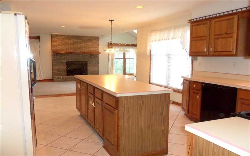 126 Surrey Drive, Canonsburg, 15317, 4 Bedrooms Bedrooms, 11 Rooms Rooms,4.1 BathroomsBathrooms,Residential,For Sale,Surrey Drive,1768429