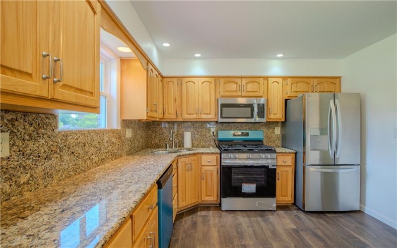 135 Willow St, Brownsville, 15417, 3 Bedrooms Bedrooms, 7 Rooms Rooms,2.1 BathroomsBathrooms,Residential,For Sale,Willow St,1768479