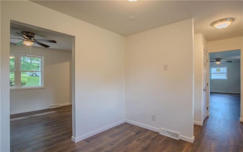 135 Willow St, Brownsville, 15417, 3 Bedrooms Bedrooms, 7 Rooms Rooms,2.1 BathroomsBathrooms,Residential,For Sale,Willow St,1768479