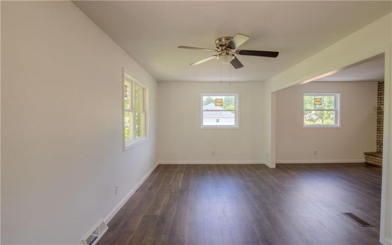 135 Willow St, Brownsville, 15417, 3 Bedrooms Bedrooms, 7 Rooms Rooms,2.1 BathroomsBathrooms,Residential,For Sale,Willow St,1768479