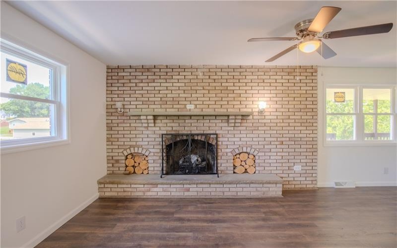 135 Willow St, Brownsville, 15417, 3 Bedrooms Bedrooms, 7 Rooms Rooms,2.1 BathroomsBathrooms,Residential,For Sale,Willow St,1768479