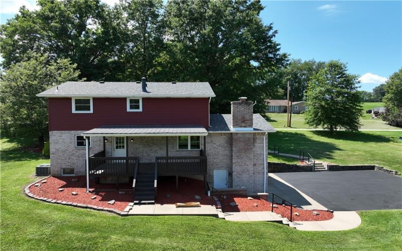 135 Willow St, Brownsville, 15417, 3 Bedrooms Bedrooms, 7 Rooms Rooms,2.1 BathroomsBathrooms,Residential,For Sale,Willow St,1768479