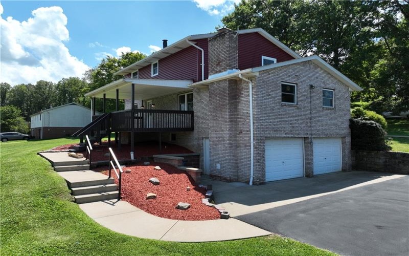 135 Willow St, Brownsville, 15417, 3 Bedrooms Bedrooms, 7 Rooms Rooms,2.1 BathroomsBathrooms,Residential,For Sale,Willow St,1768479