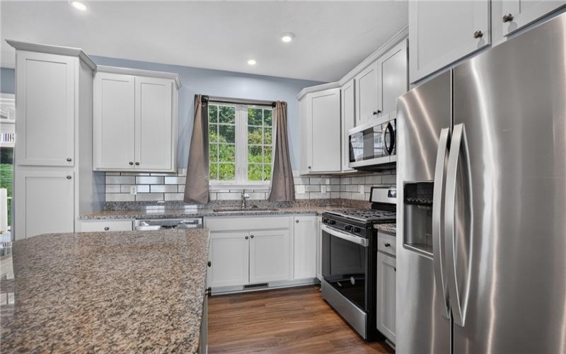 2263 Flint Dr, Washington, 15301, 3 Bedrooms Bedrooms, 8 Rooms Rooms,2.2 BathroomsBathrooms,Residential,For Sale,Flint Dr,1768619