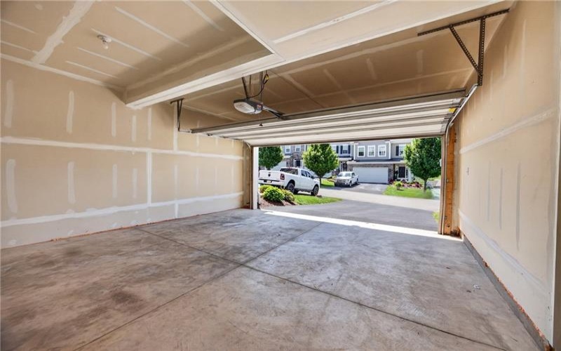 2263 Flint Dr, Washington, 15301, 3 Bedrooms Bedrooms, 8 Rooms Rooms,2.2 BathroomsBathrooms,Residential,For Sale,Flint Dr,1768619