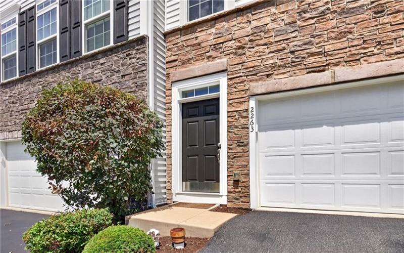 2263 Flint Dr, Washington, 15301, 3 Bedrooms Bedrooms, 8 Rooms Rooms,2.2 BathroomsBathrooms,Residential,For Sale,Flint Dr,1768619