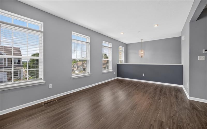2263 Flint Dr, Washington, 15301, 3 Bedrooms Bedrooms, 8 Rooms Rooms,2.2 BathroomsBathrooms,Residential,For Sale,Flint Dr,1768619