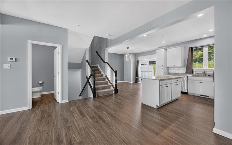 2263 Flint Dr, Washington, 15301, 3 Bedrooms Bedrooms, 8 Rooms Rooms,2.2 BathroomsBathrooms,Residential,For Sale,Flint Dr,1768619