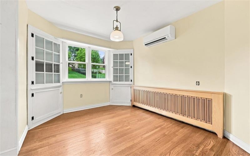 60 Fairmont Avenue, Washington, 15301, 4 Bedroom Bedrooms, 9 Room Rooms,2.2 BathroomBathrooms,Residential,For Sale,Fairmont Avenue,1768700