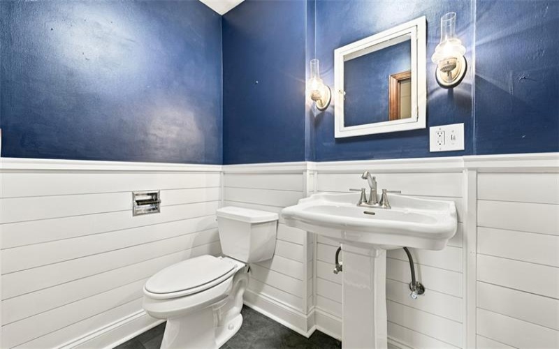 60 Fairmont Avenue, Washington, 15301, 4 Bedroom Bedrooms, 9 Room Rooms,2.2 BathroomBathrooms,Residential,For Sale,Fairmont Avenue,1768700