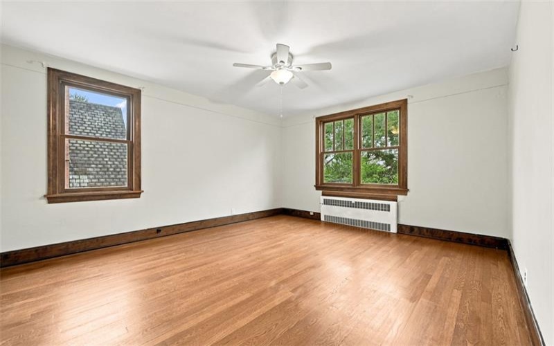 60 Fairmont Avenue, Washington, 15301, 4 Bedroom Bedrooms, 9 Room Rooms,2.2 BathroomBathrooms,Residential,For Sale,Fairmont Avenue,1768700