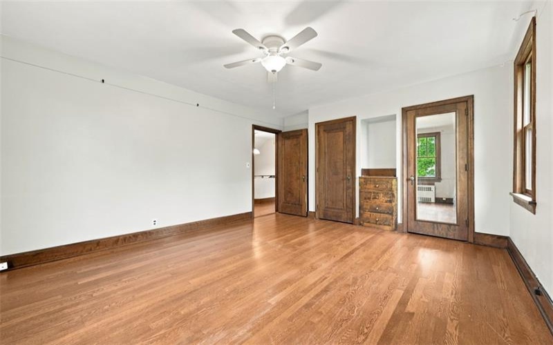 60 Fairmont Avenue, Washington, 15301, 4 Bedroom Bedrooms, 9 Room Rooms,2.2 BathroomBathrooms,Residential,For Sale,Fairmont Avenue,1768700