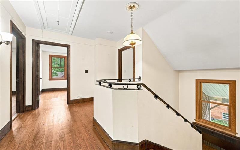 60 Fairmont Avenue, Washington, 15301, 4 Bedroom Bedrooms, 9 Room Rooms,2.2 BathroomBathrooms,Residential,For Sale,Fairmont Avenue,1768700