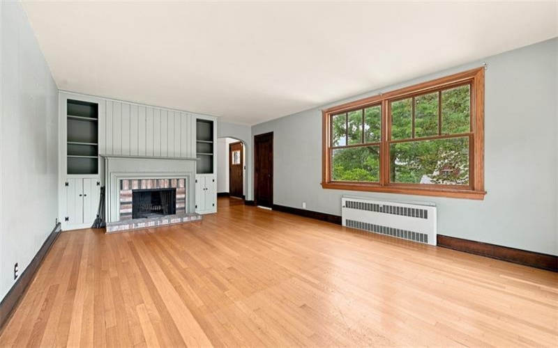 60 Fairmont Avenue, Washington, 15301, 4 Bedroom Bedrooms, 9 Room Rooms,2.2 BathroomBathrooms,Residential,For Sale,Fairmont Avenue,1768700