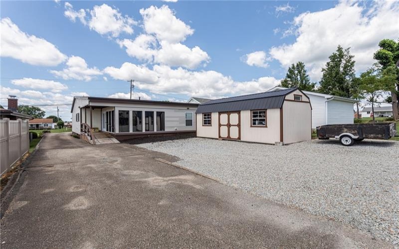 198 HOPWOOD -FAIRCHANCE RD, Uniontown, 15401, 3 Bedrooms Bedrooms, ,2 BathroomsBathrooms,Residential,For Sale,HOPWOOD -FAIRCHANCE RD,1768714