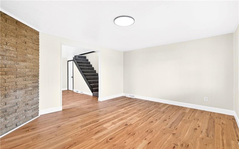 237 Allen Ave, Donora, 15033, 3 Bedrooms Bedrooms, 6 Rooms Rooms,1.1 BathroomsBathrooms,Residential,For Sale,Allen Ave,1768735