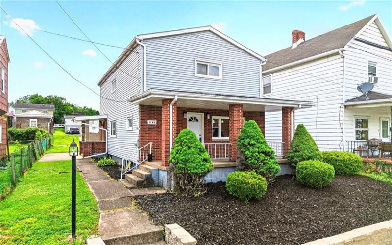 237 Allen Ave, Donora, 15033, 3 Bedrooms Bedrooms, 6 Rooms Rooms,1.1 BathroomsBathrooms,Residential,For Sale,Allen Ave,1768735