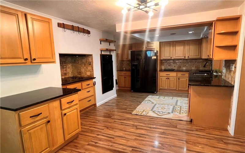 306 Black Walnut Dr, Greensburg, 15601, 4 Bedroom Bedrooms, ,3 BathroomBathrooms,Residential,For Sale,Black Walnut Dr,1768779