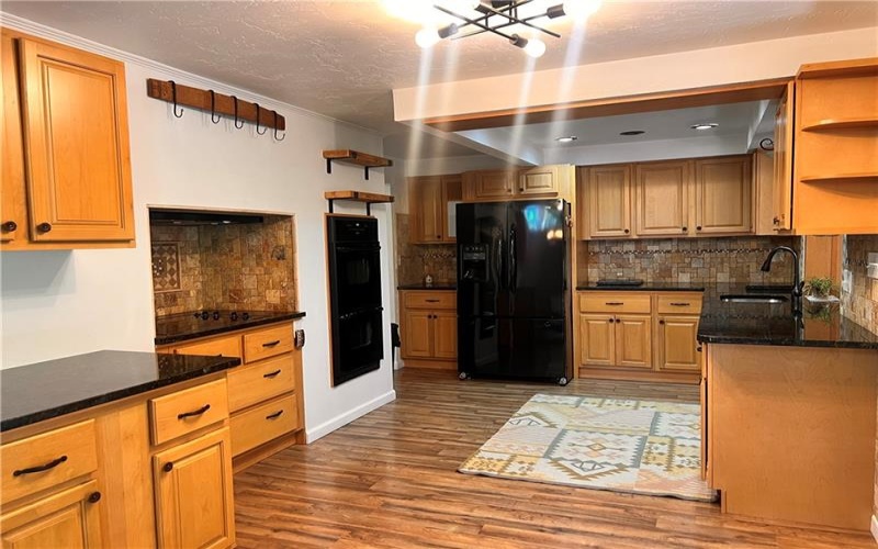 306 Black Walnut Dr, Greensburg, 15601, 4 Bedroom Bedrooms, ,3 BathroomBathrooms,Residential,For Sale,Black Walnut Dr,1768779