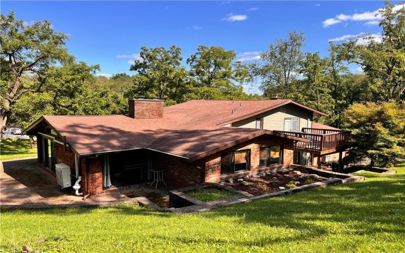 306 Black Walnut Dr, Greensburg, 15601, 4 Bedroom Bedrooms, ,3 BathroomBathrooms,Residential,For Sale,Black Walnut Dr,1768779