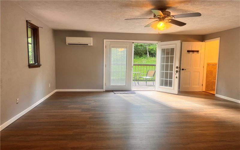 306 Black Walnut Dr, Greensburg, 15601, 4 Bedroom Bedrooms, ,3 BathroomBathrooms,Residential,For Sale,Black Walnut Dr,1768779