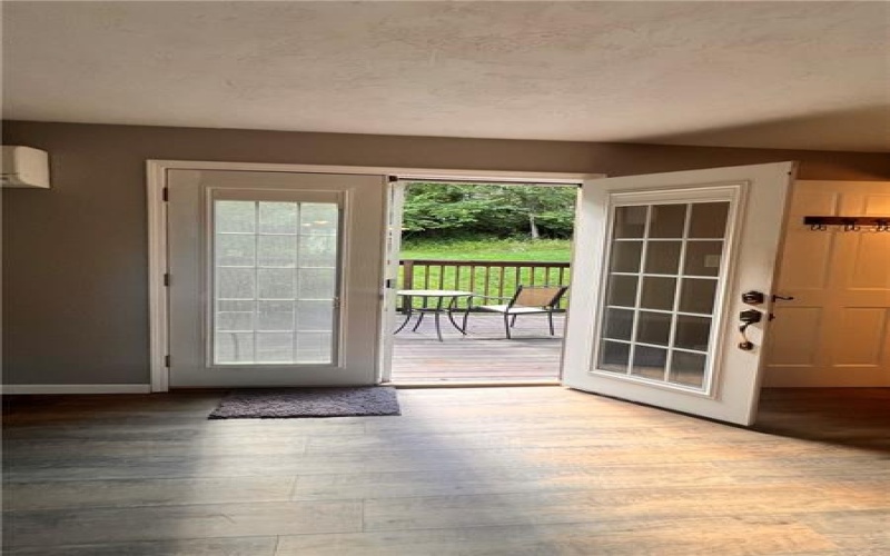 306 Black Walnut Dr, Greensburg, 15601, 4 Bedroom Bedrooms, ,3 BathroomBathrooms,Residential,For Sale,Black Walnut Dr,1768779