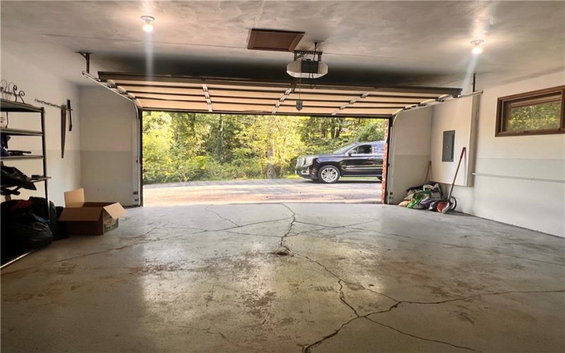 306 Black Walnut Dr, Greensburg, 15601, 4 Bedroom Bedrooms, ,3 BathroomBathrooms,Residential,For Sale,Black Walnut Dr,1768779