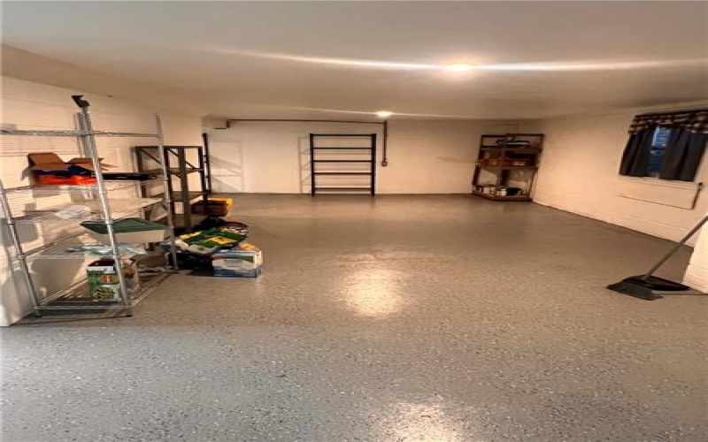 306 Black Walnut Dr, Greensburg, 15601, 4 Bedroom Bedrooms, ,3 BathroomBathrooms,Residential,For Sale,Black Walnut Dr,1768779