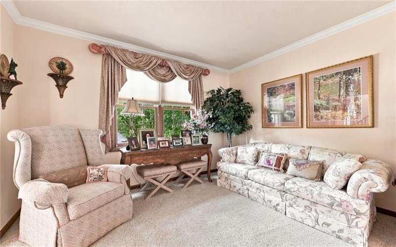 9551 DOWNING PLACE, IRWIN, 15642, 4 Bedroom Bedrooms, 10 Room Rooms,3.1 BathroomBathrooms,Residential,For Sale,DOWNING PLACE,1768786