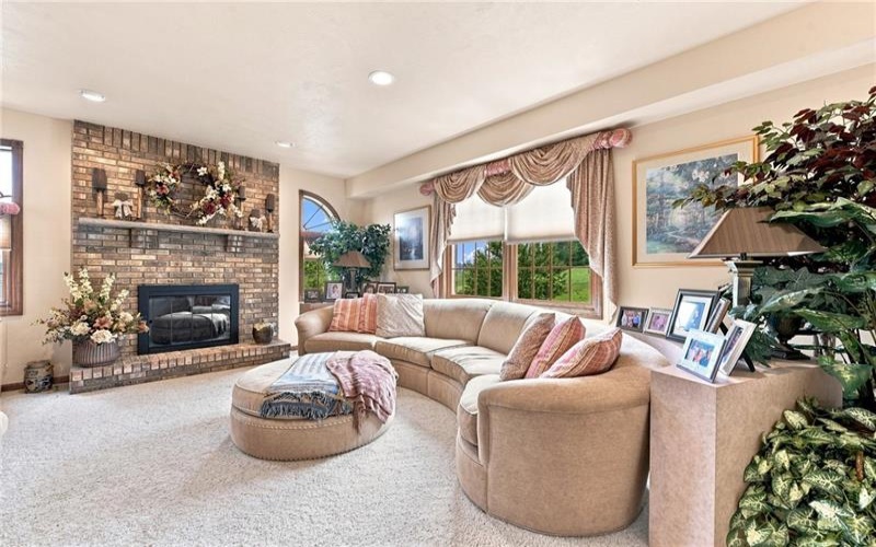 9551 DOWNING PLACE, IRWIN, 15642, 4 Bedroom Bedrooms, 10 Room Rooms,3.1 BathroomBathrooms,Residential,For Sale,DOWNING PLACE,1768786