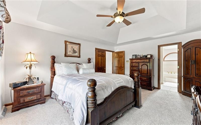 9551 DOWNING PLACE, IRWIN, 15642, 4 Bedroom Bedrooms, 10 Room Rooms,3.1 BathroomBathrooms,Residential,For Sale,DOWNING PLACE,1768786
