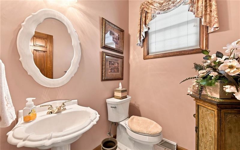 9551 DOWNING PLACE, IRWIN, 15642, 4 Bedroom Bedrooms, 10 Room Rooms,3.1 BathroomBathrooms,Residential,For Sale,DOWNING PLACE,1768786