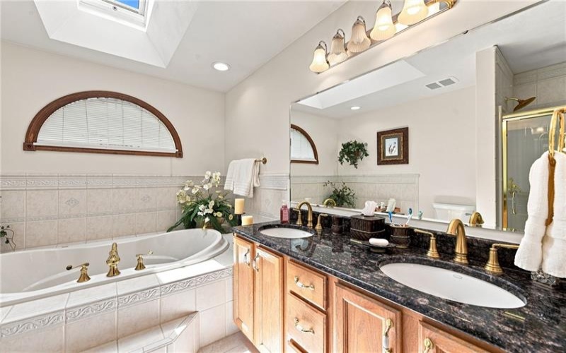 9551 DOWNING PLACE, IRWIN, 15642, 4 Bedroom Bedrooms, 10 Room Rooms,3.1 BathroomBathrooms,Residential,For Sale,DOWNING PLACE,1768786